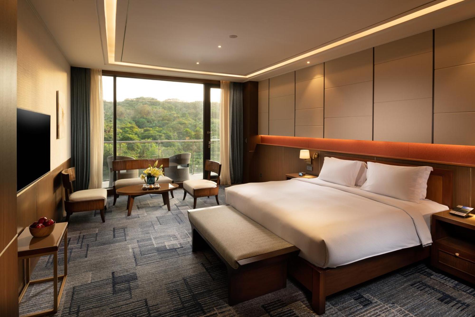 Hilton Clark Sun Valley Resort Clark Field Ngoại thất bức ảnh