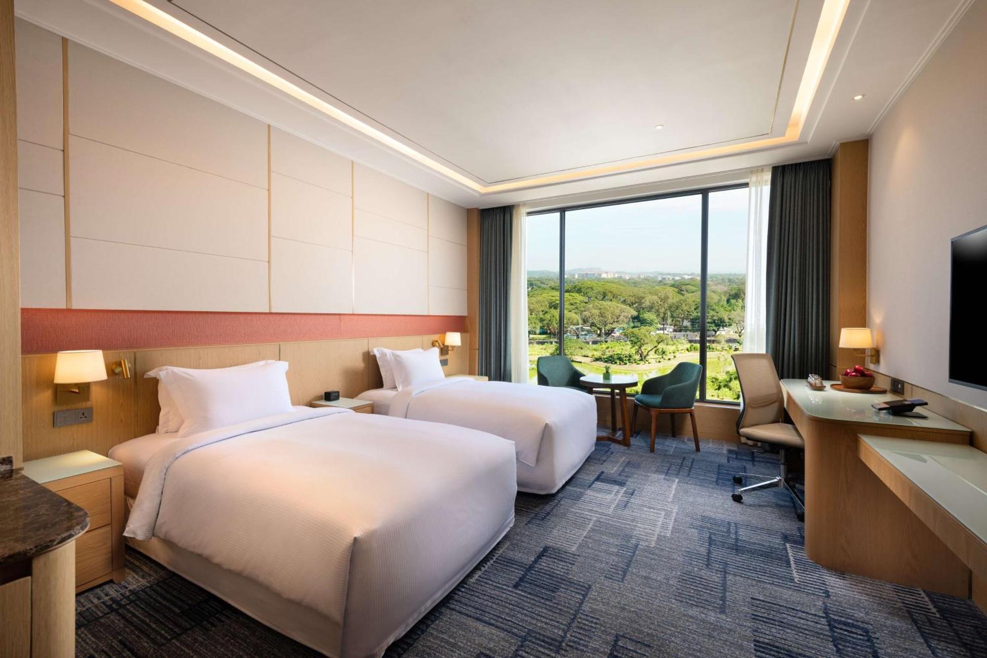 Hilton Clark Sun Valley Resort Clark Field Ngoại thất bức ảnh