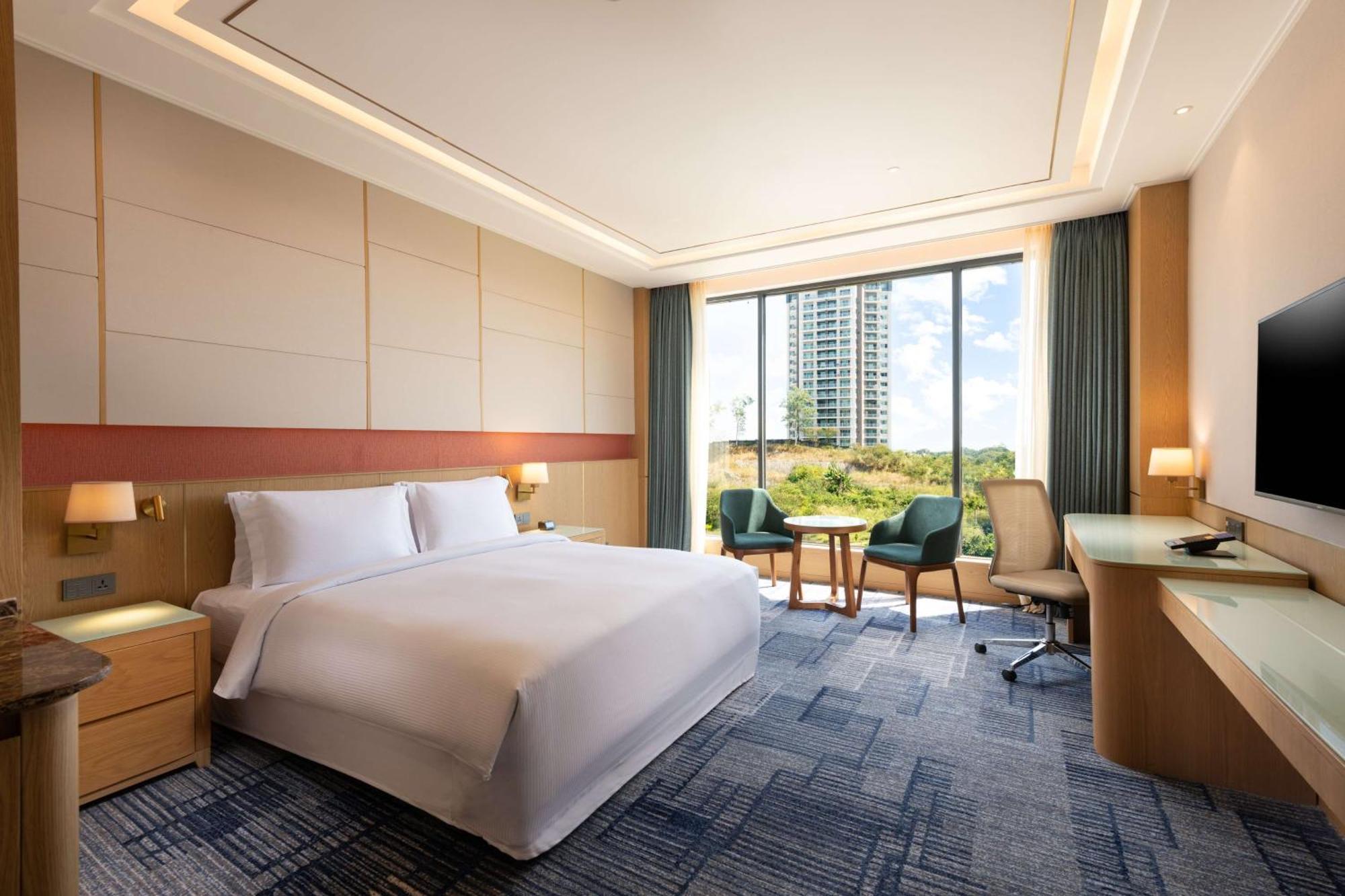 Hilton Clark Sun Valley Resort Clark Field Ngoại thất bức ảnh
