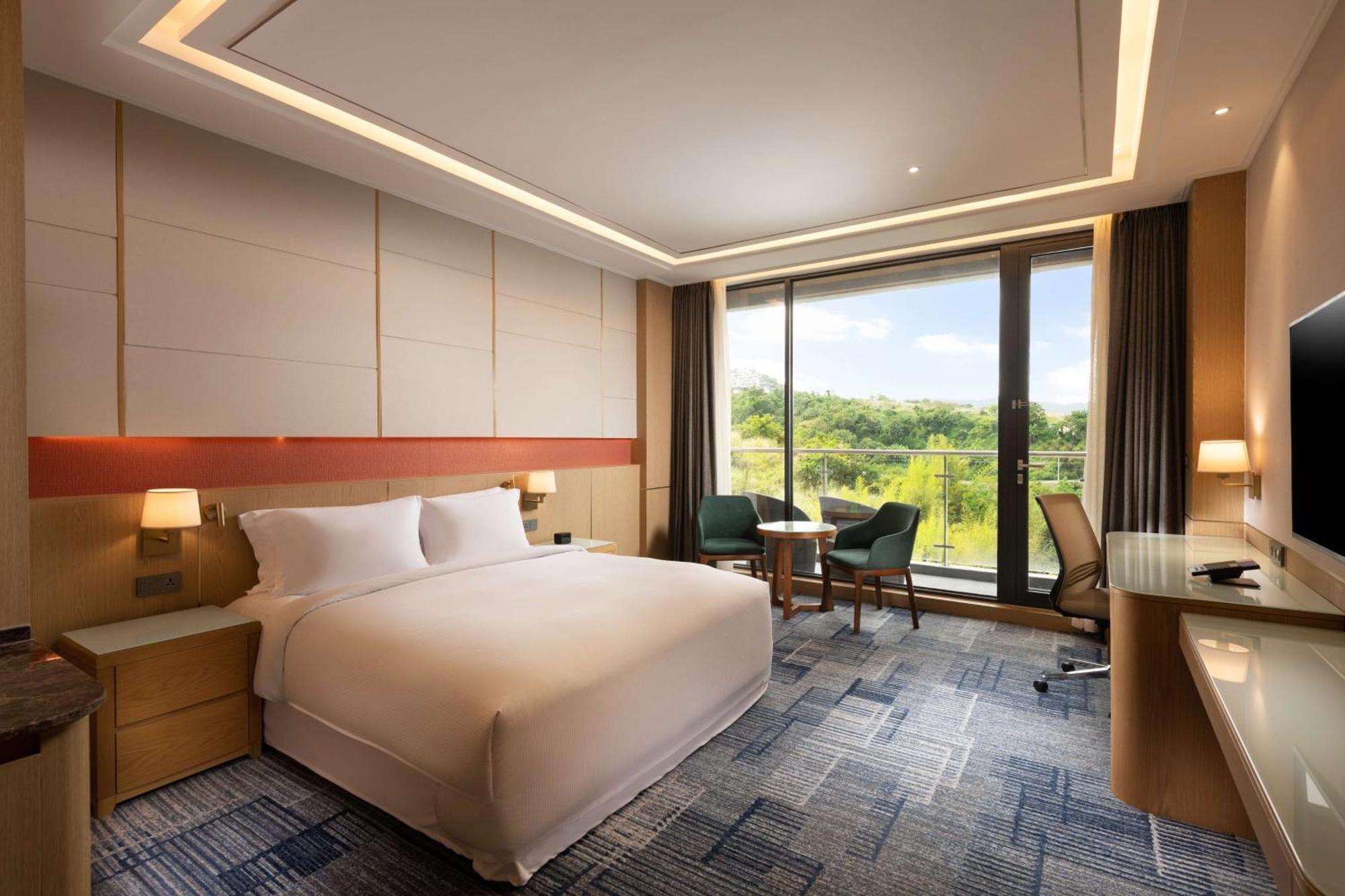 Hilton Clark Sun Valley Resort Clark Field Ngoại thất bức ảnh