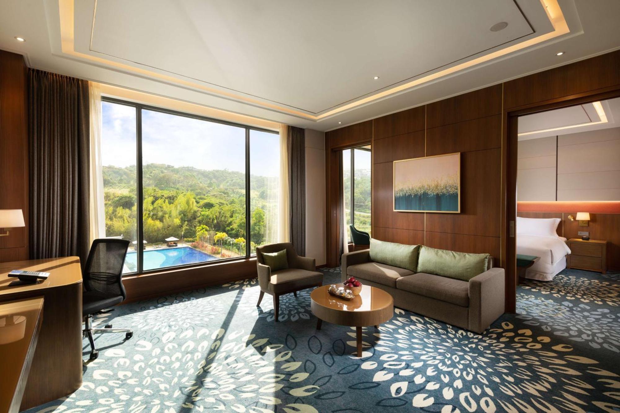 Hilton Clark Sun Valley Resort Clark Field Ngoại thất bức ảnh