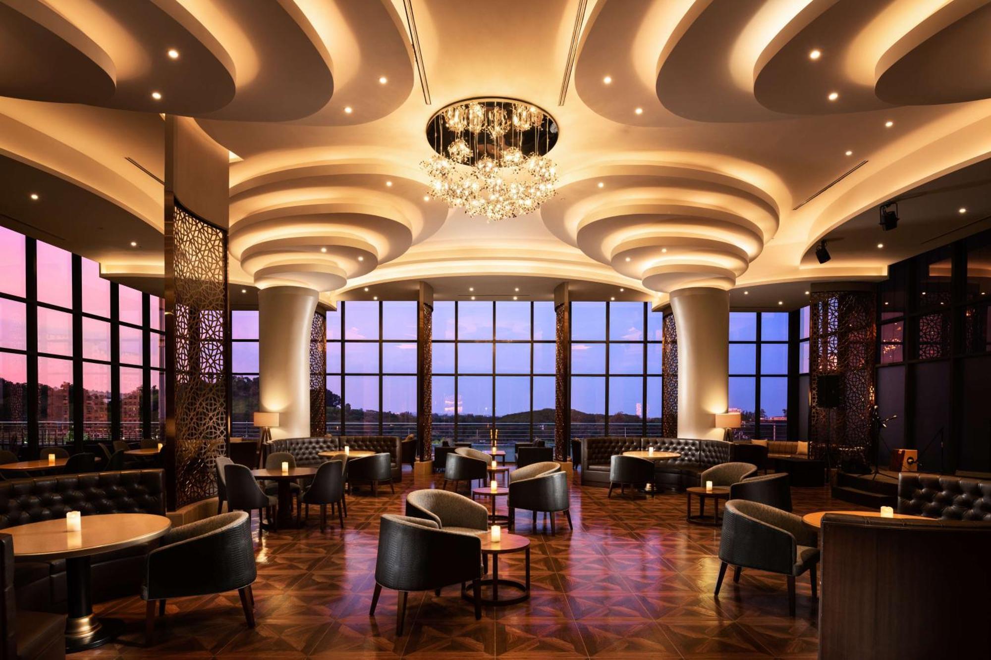 Hilton Clark Sun Valley Resort Clark Field Ngoại thất bức ảnh