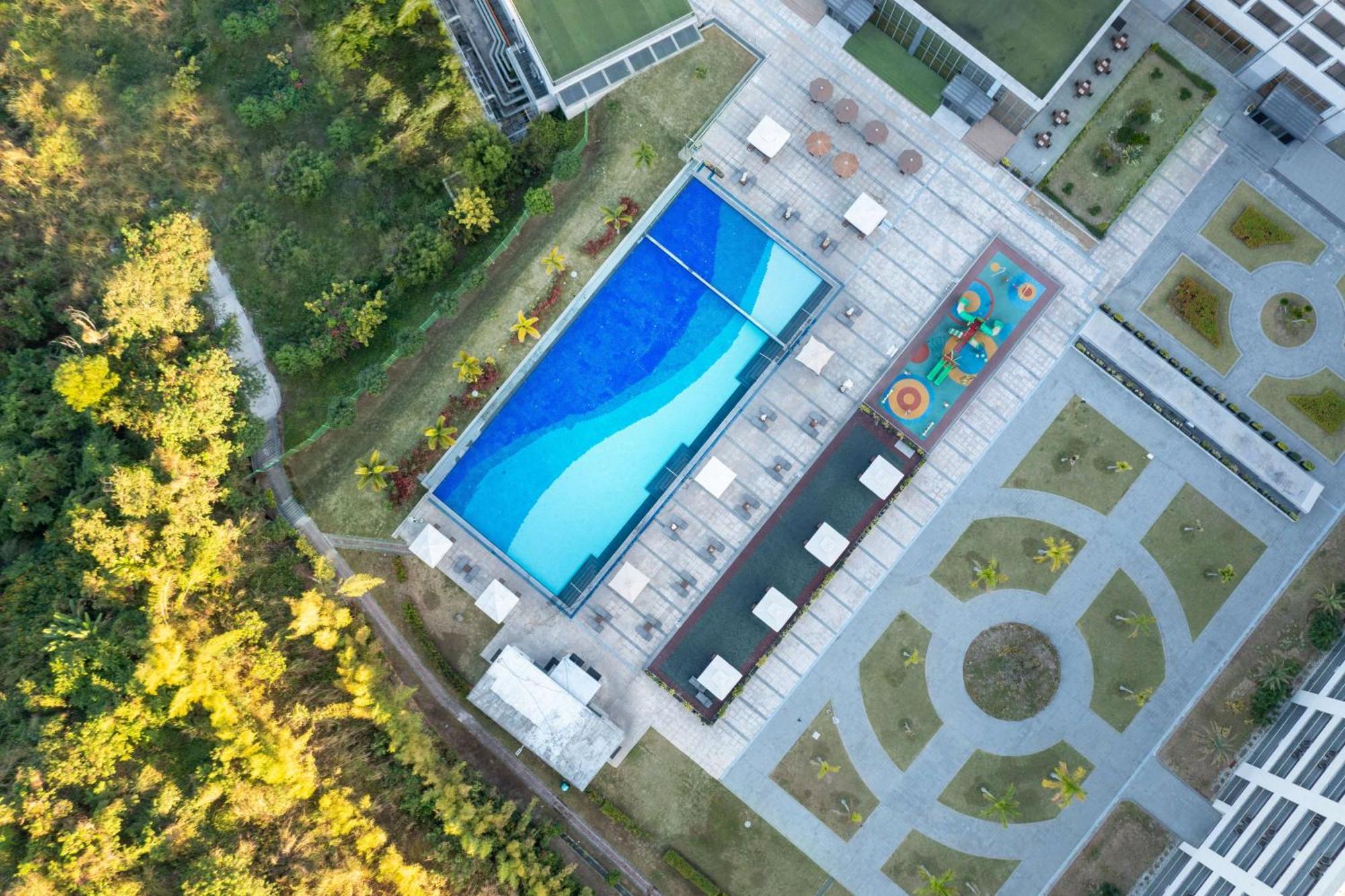 Hilton Clark Sun Valley Resort Clark Field Ngoại thất bức ảnh