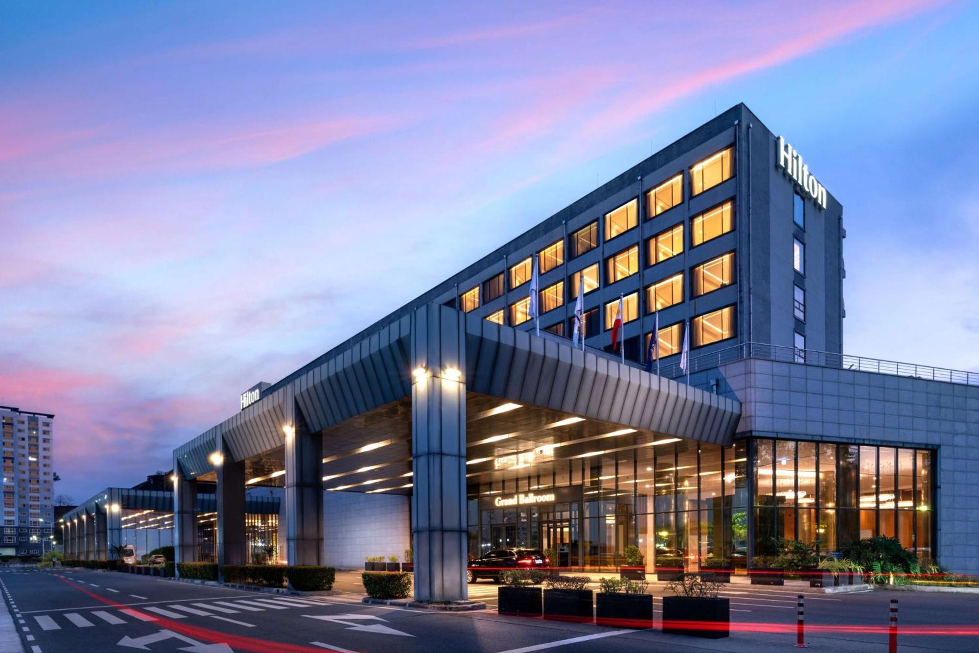 Hilton Clark Sun Valley Resort Clark Field Ngoại thất bức ảnh